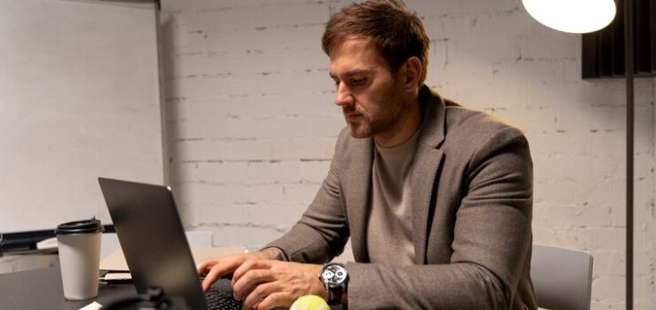 Lolzteam Market: От Форума к Экосистеме для Геймеров – Новая Эра Цифровых Услуг