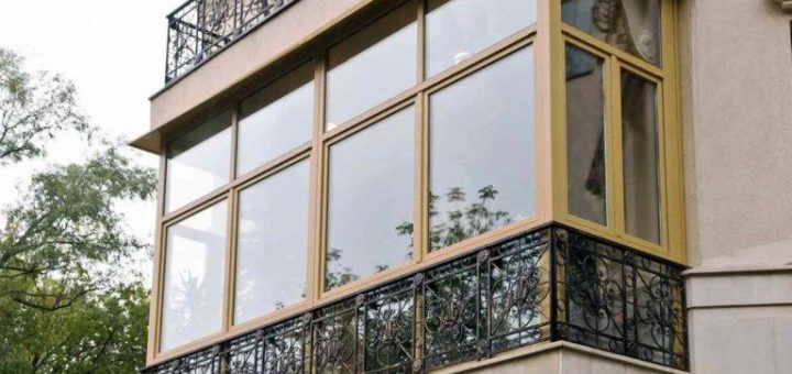 Балкон в Новом Свете: Как Остекление Преобразит Вашу Квартиру