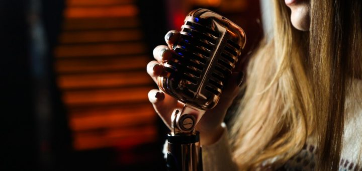 Караоке-бум: От фальцета до восторга – как сорвать голос и получить кайф!
