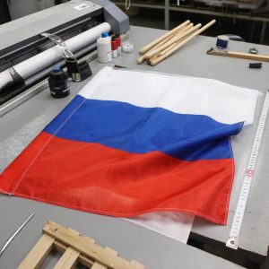 Ветер Перемен и Символов: Как Мы Воплощаем Вашу Историю в Каждом Флаге и Флагштоке