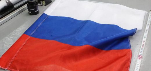 Ветер Перемен и Символов: Как Мы Воплощаем Вашу Историю в Каждом Флаге и Флагштоке